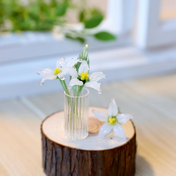Handmade Glass Lily Bouquet, Mini White Lily Birth Flower, Unique – Birthday Gift for Her, Mother's Day Gift