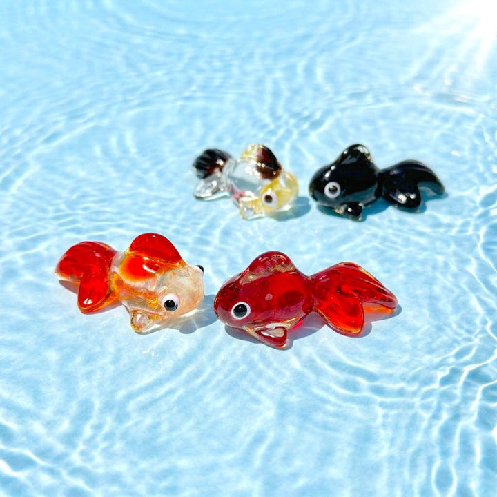Lampwork Glass Goldfish Figurine, Japandi Style Fish Decor for New Home Gift, Summer Beach Wedding, Aquarium Accessories, Blown Sea Animal
